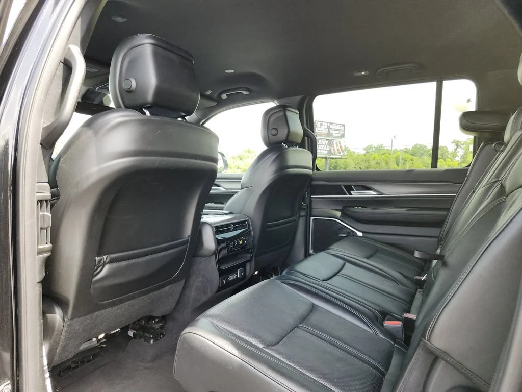 Used 2024 Black Jeep Series II image 17