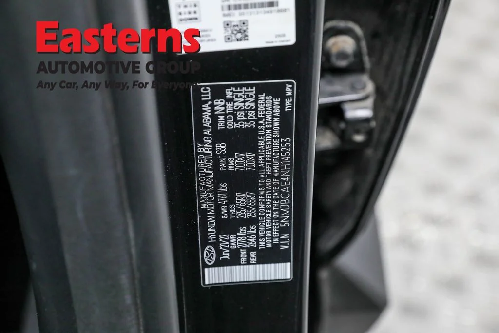 Used 2022 Black Hyundai SEL image 35