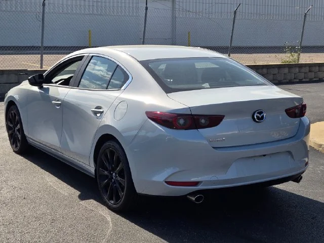 Used 2026 White Mazda 2.5 S Select Sport image 11