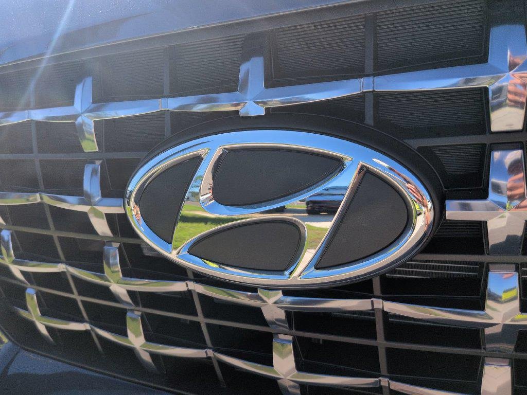 New 2026 White Hyundai SEL w/Two-Tone Roof image 15