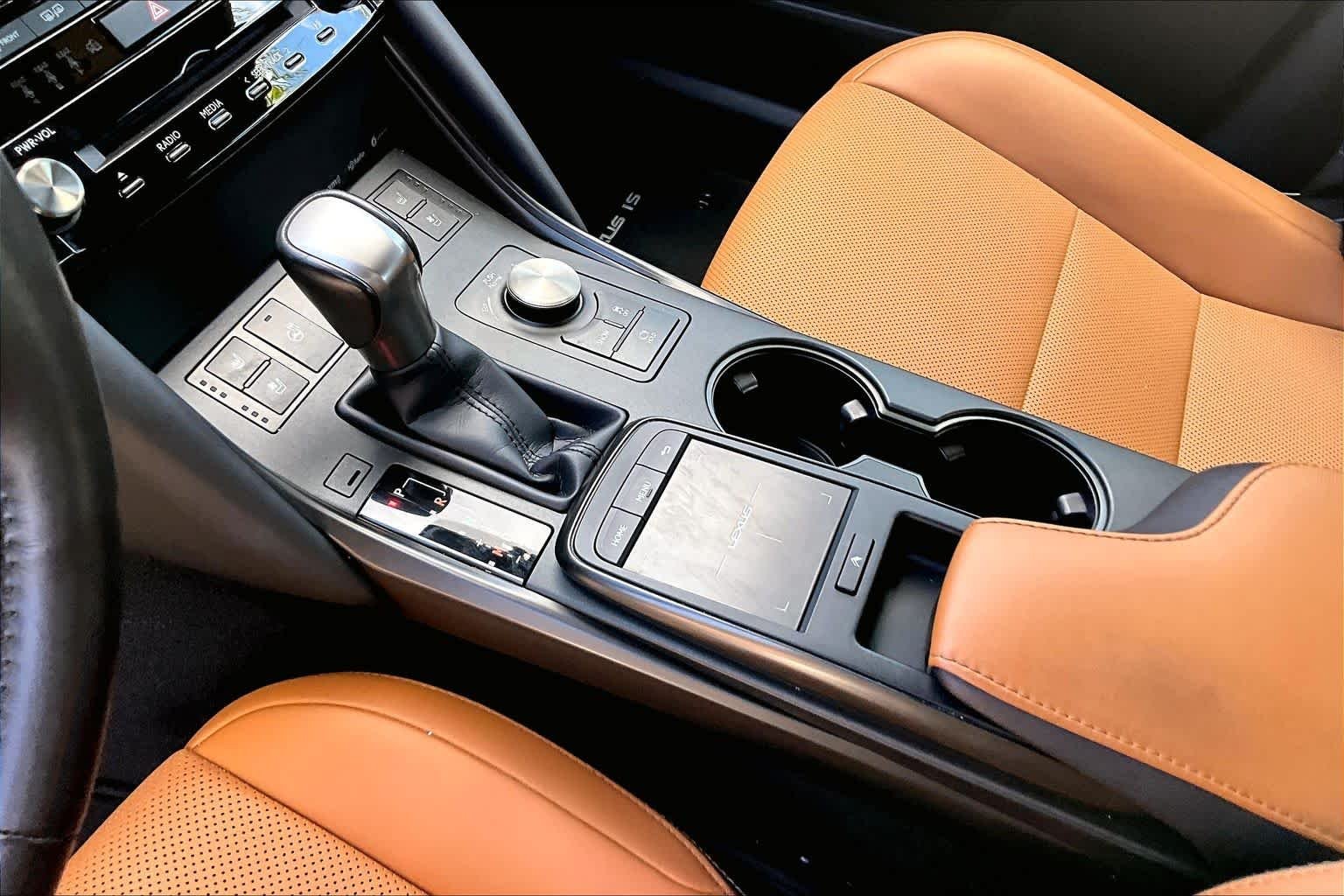 Used 2023 Grecian Water Lexus  image 17
