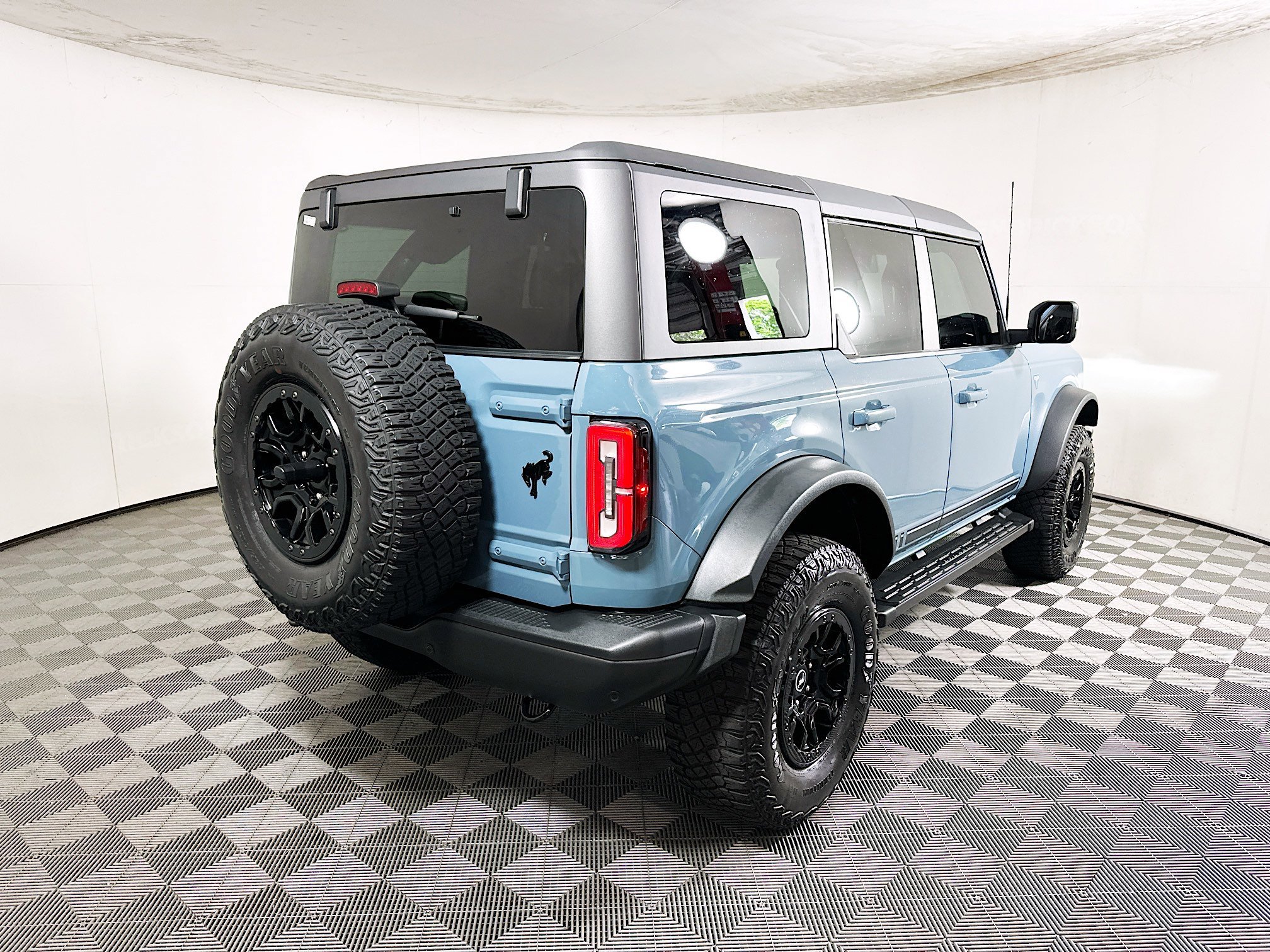 2021 Ford Bronco thumbnail 5