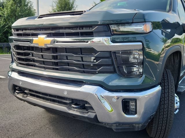 New 2026 Cypress Gray Chevrolet LT DRW image 10