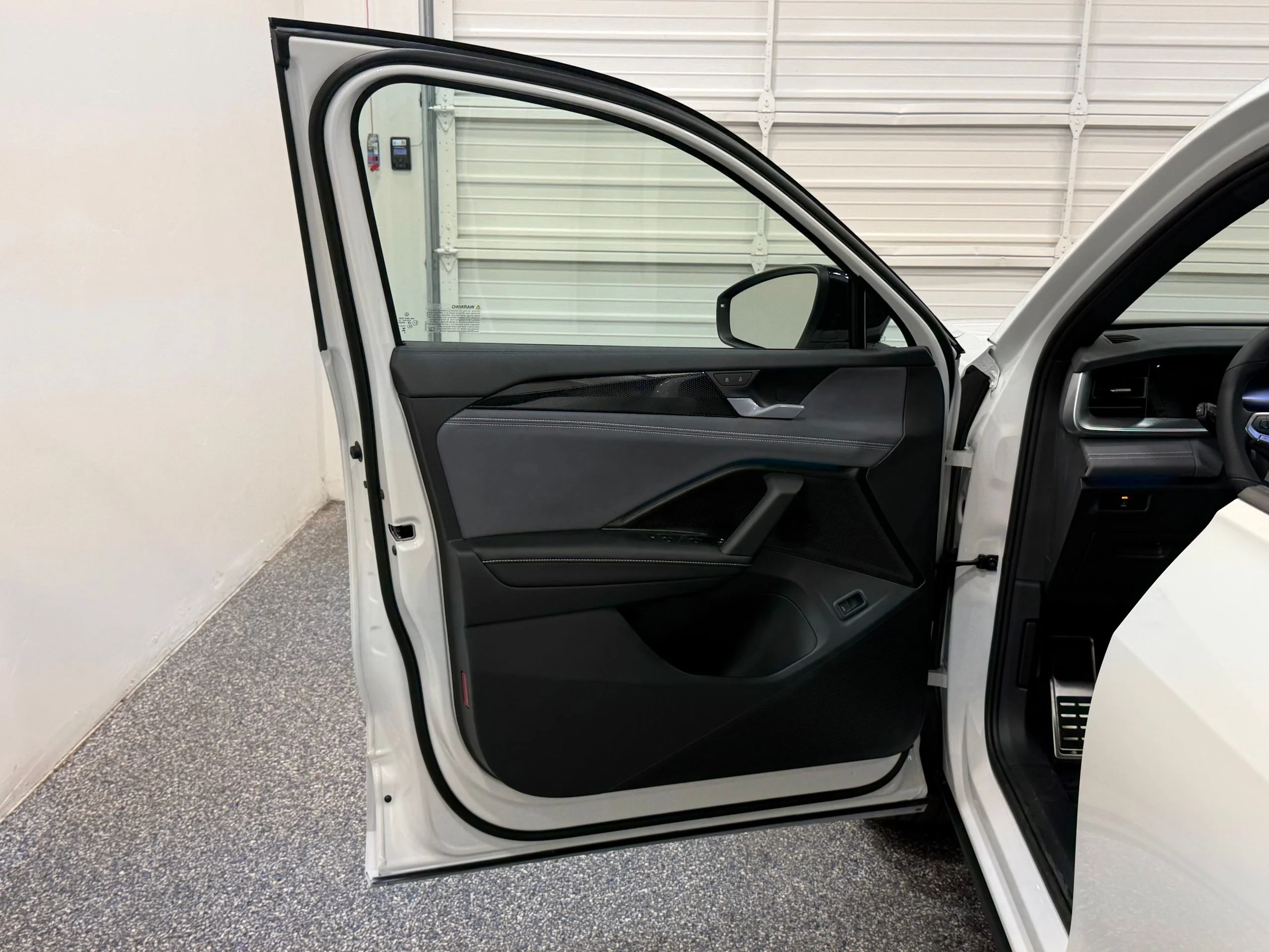 New 2026 White Volkswagen SE R-Line Black image 20
