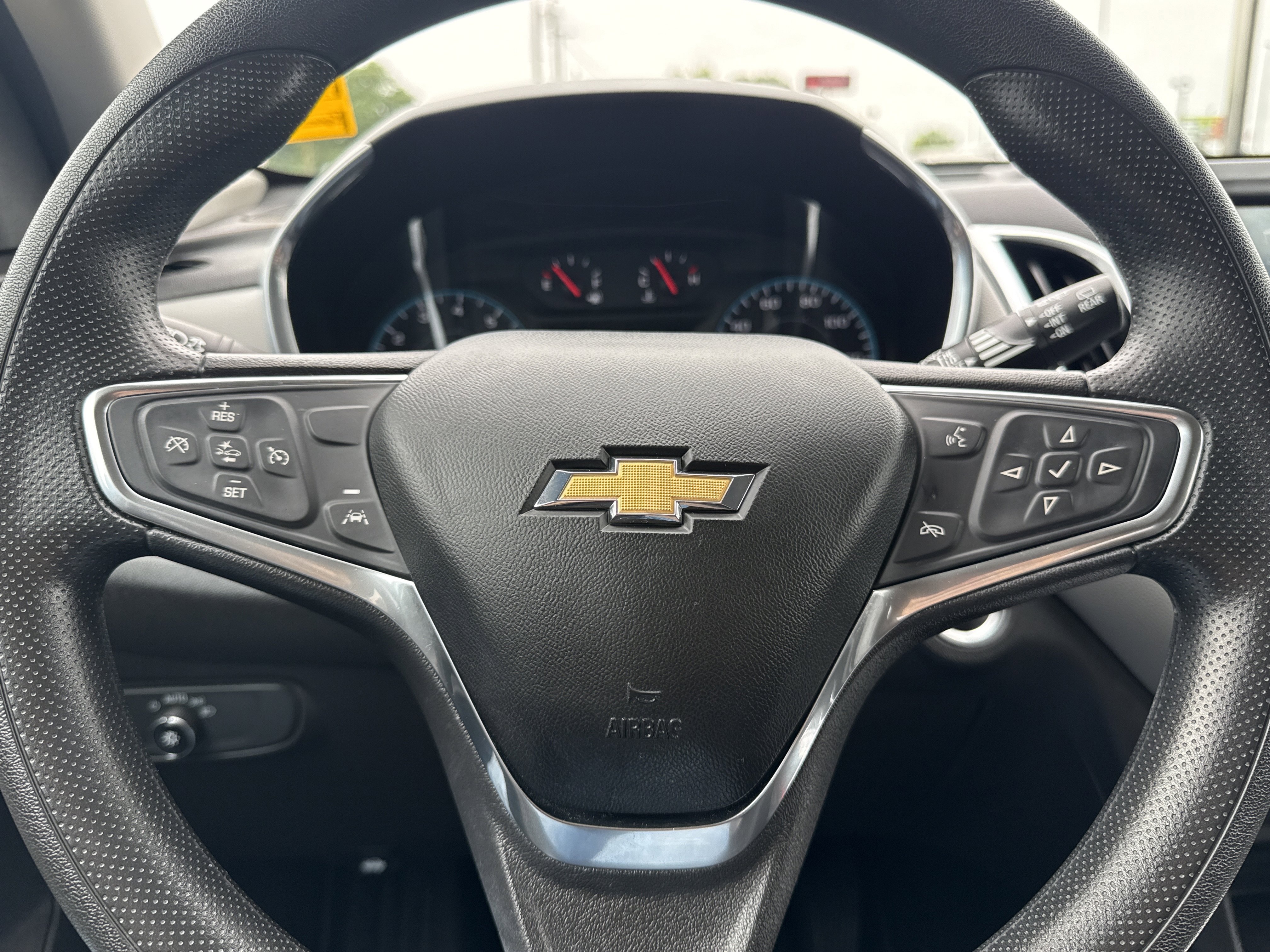 Used 2021 SUMMIT WHITE Chevrolet LS image 19