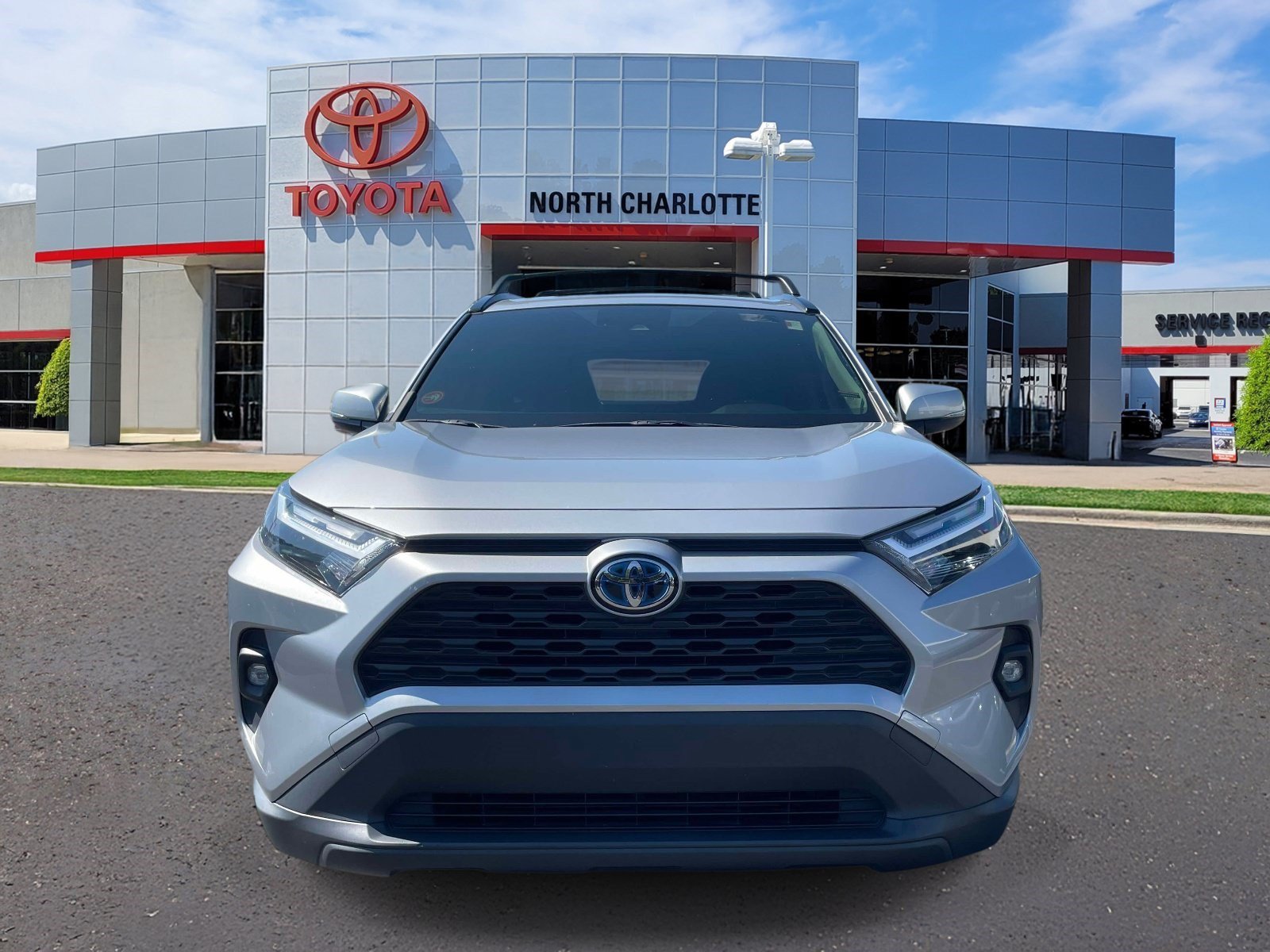 Used 2023 Silver Sky Metallic Toyota Hybrid XLE Premium image 2