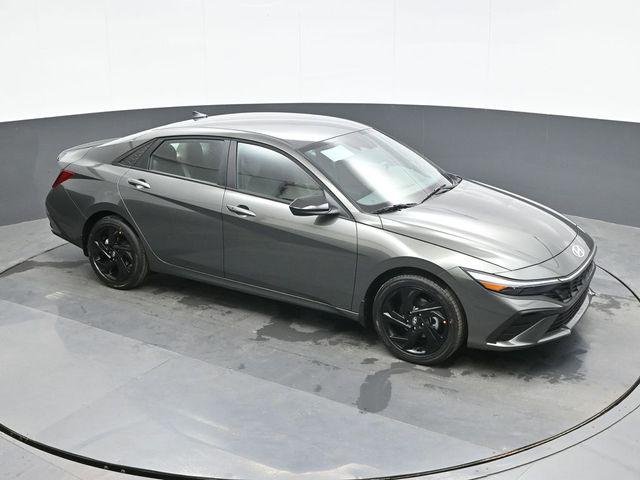 New 2026 Gray Hyundai SEL Sport image 15
