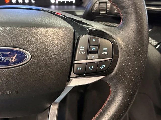 Used 2023 Gray Ford ST-Line image 15
