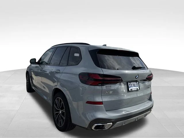 Used 2026 Gray BMW sDrive40i image 12