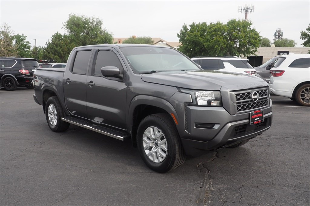 2022 Nissan Frontier SV photo 3