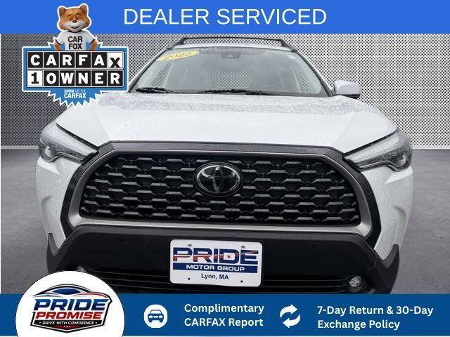 Used 2022 Off-white Toyota XLE image 10