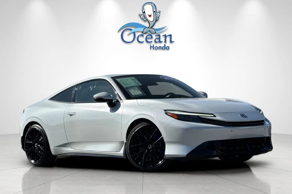 Used 2026 Winter Frost Pearl Honda  image 2