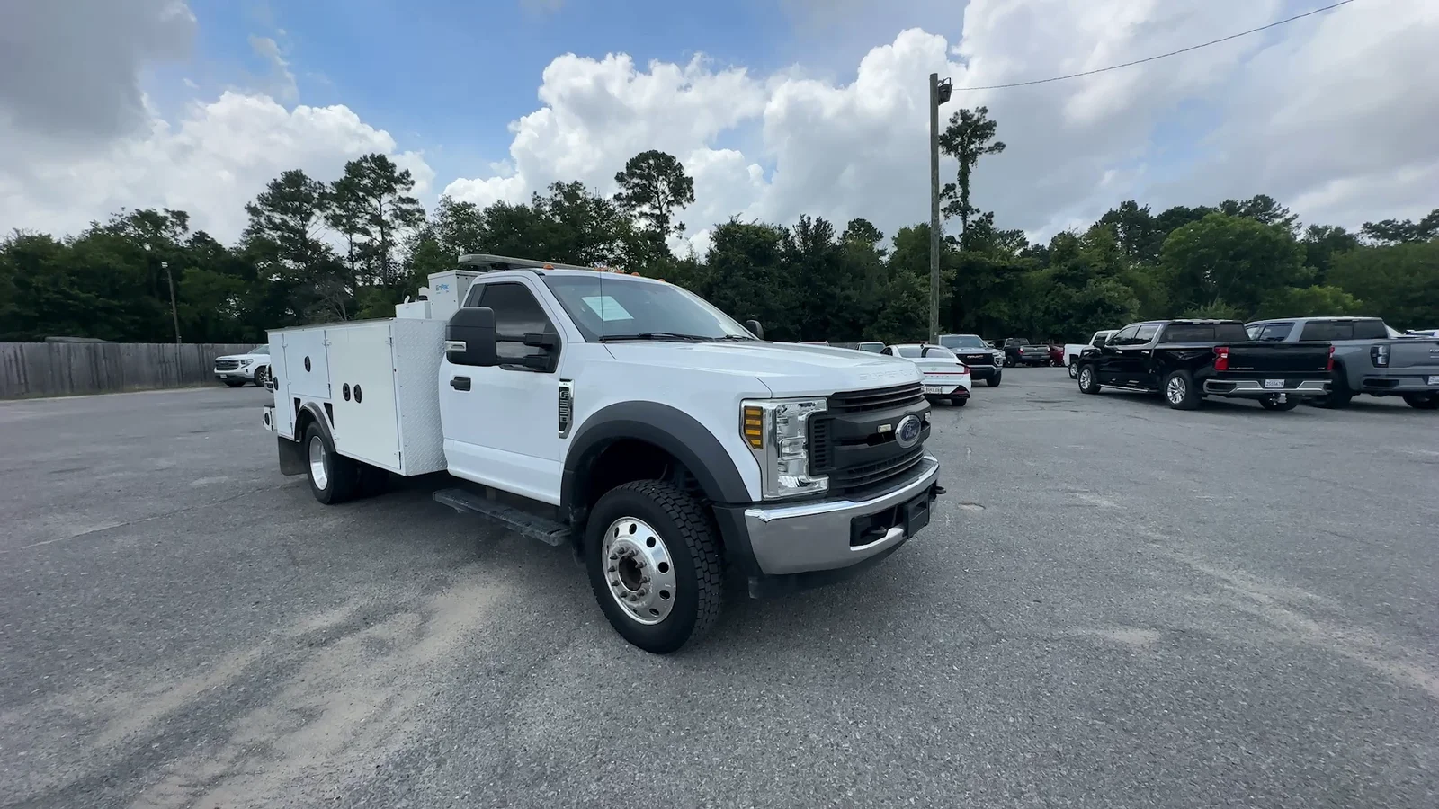 2019 Ford F-550 XL Regular Cab 205-In DRW's photo