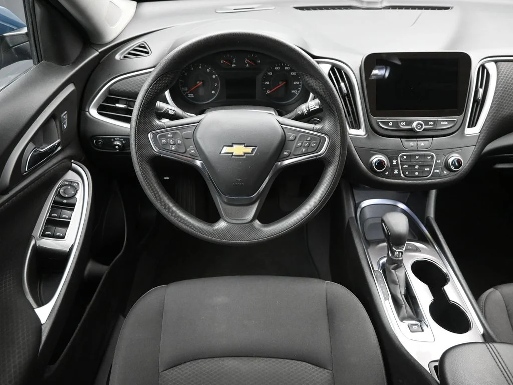 2024 Chevrolet Malibu 1LT - Photo 11