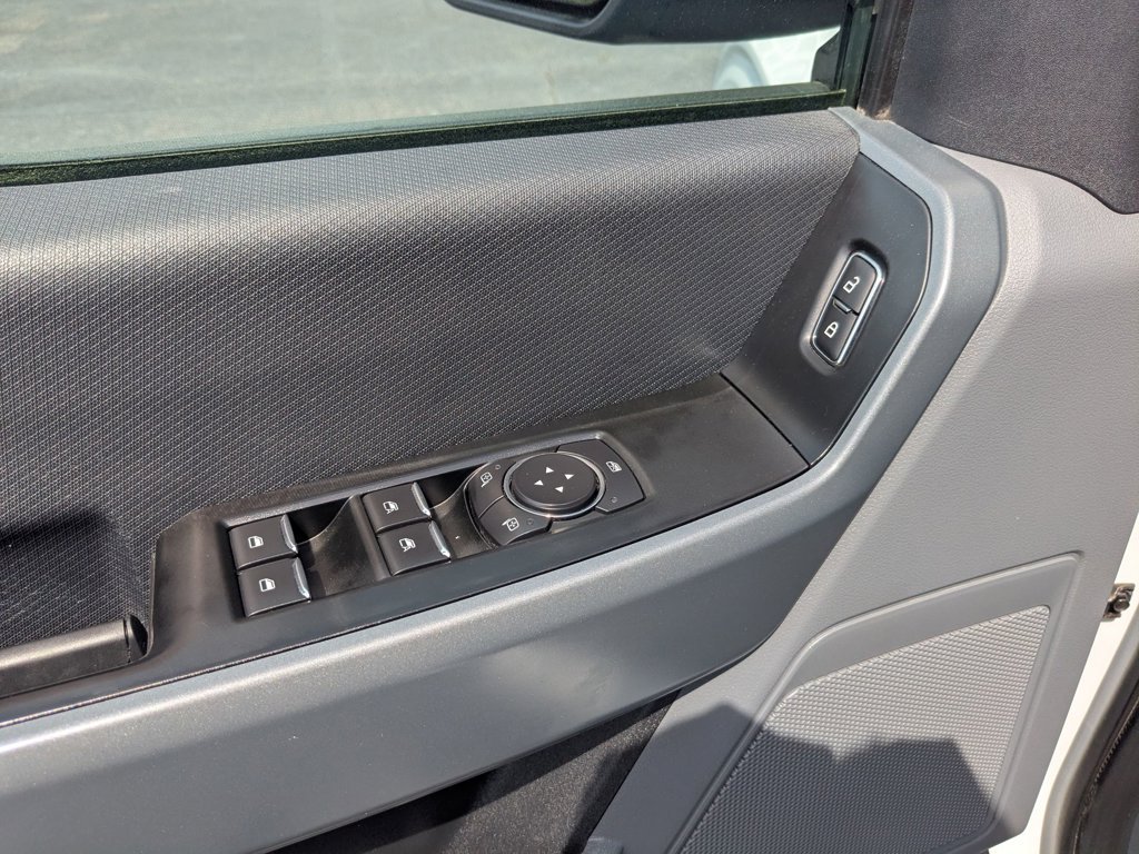Used 2023  Ford XLT image 12