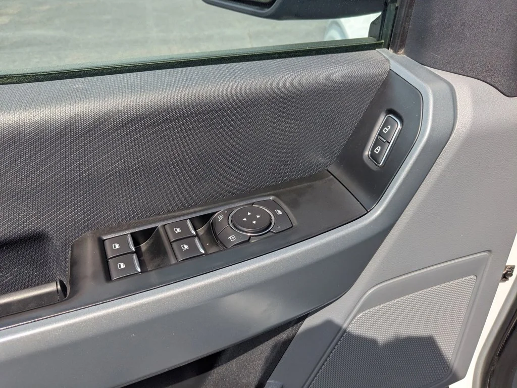 Used 2023  Ford XLT image 12