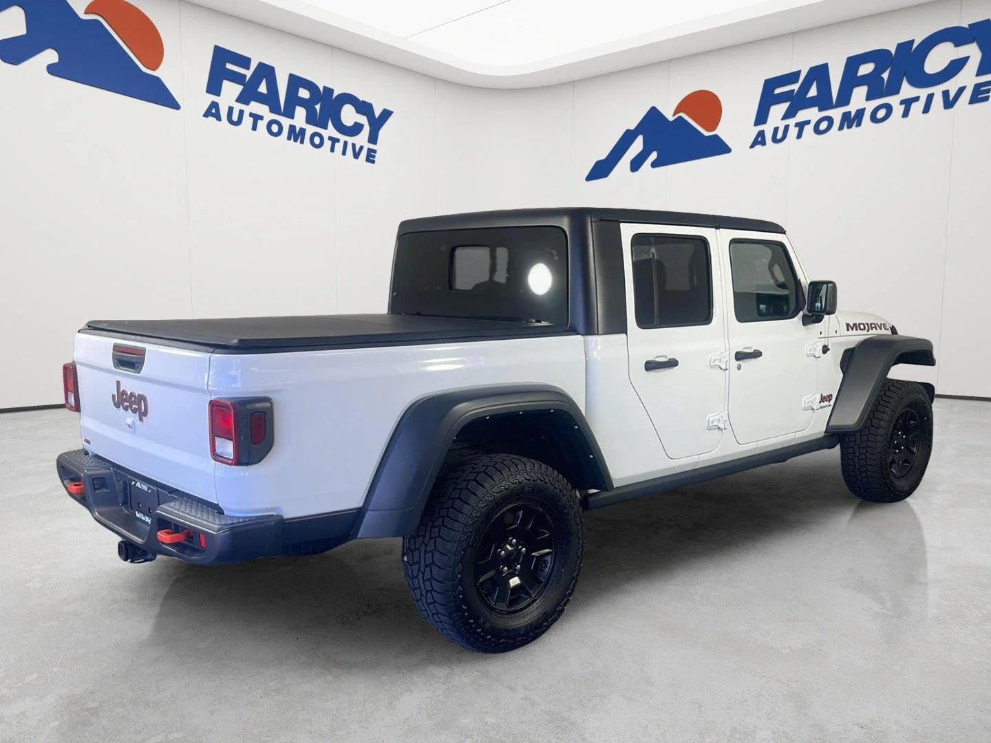 Used 2022 Bright White Clearcoat Jeep Mojave image 23