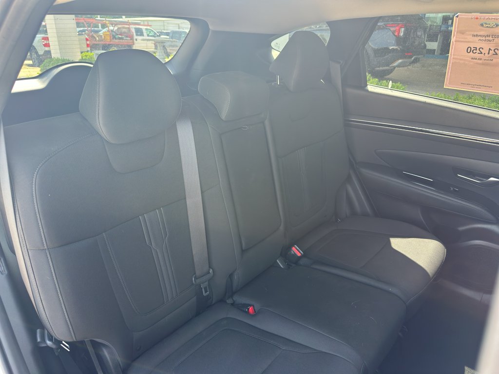 Used 2022 Quartz White Hyundai SEL image 33