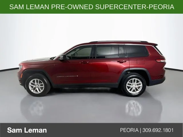 Used 2022 Red Jeep Laredo image 4