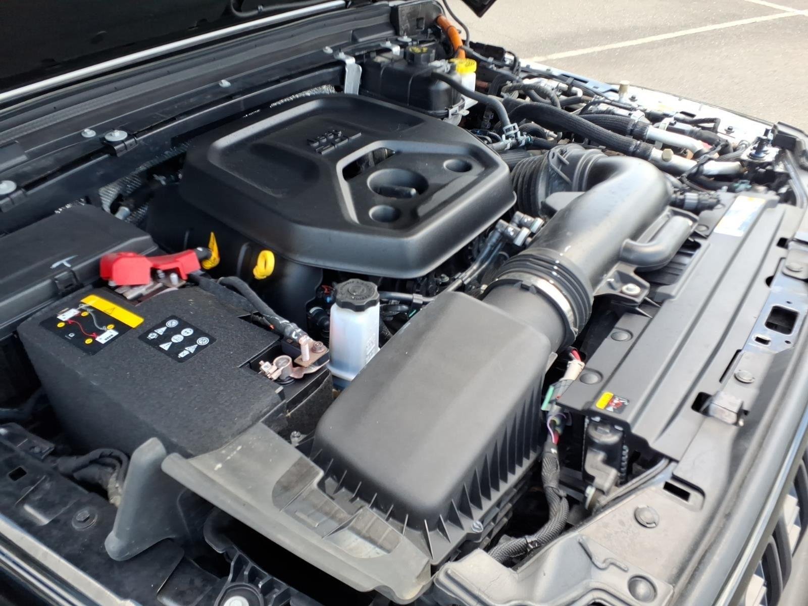 Used 2024 Black Clearcoat Jeep Sport S image 31