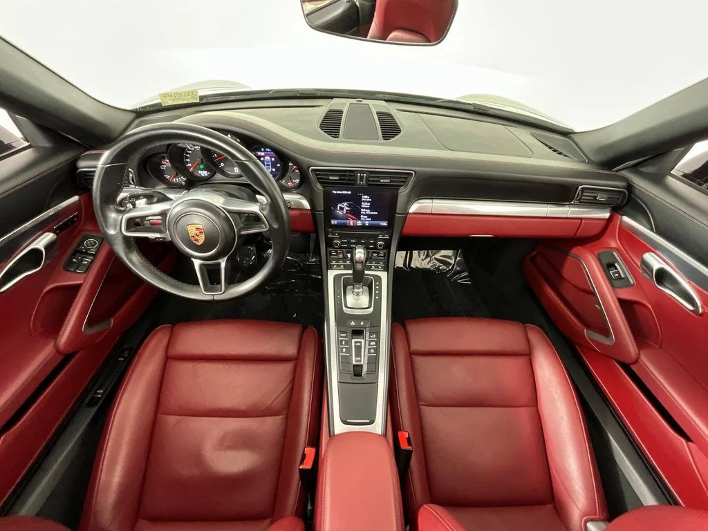 Used 2019 Black Porsche Targa 4 image 11