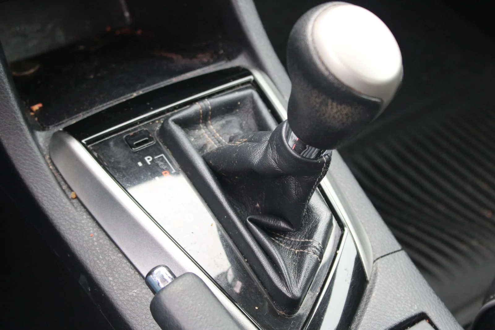 Used 2015 Silver Toyota S Plus image 16