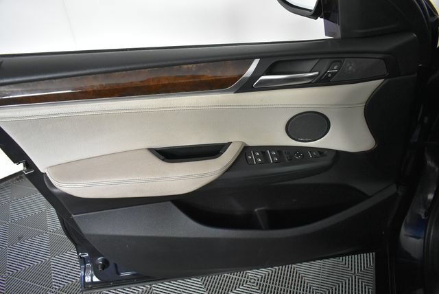 Used 2015 Black BMW xDrive35i image 29