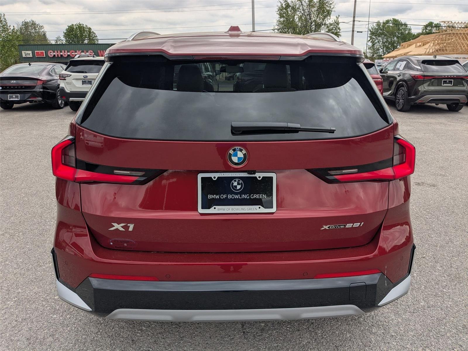 New 2026 Vegas Red Metallic BMW xDrive28i image 6