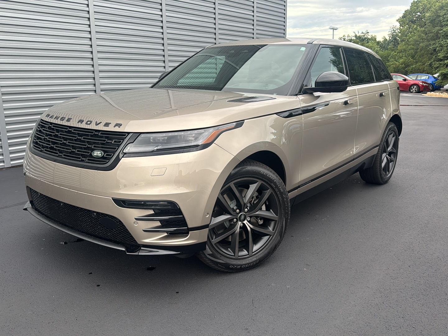 New 2026 Batumi Gold Land Rover Belgravia Edition image 1