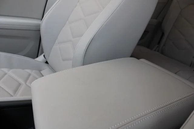 New 2026 White Volkswagen 2.0T SE image 17