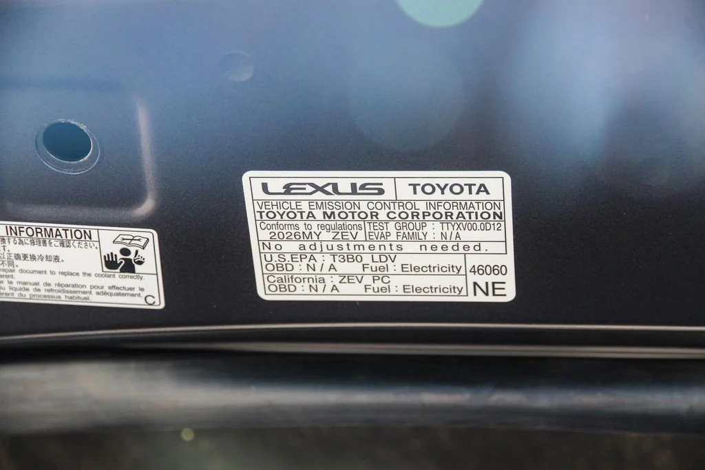New 2026 Cloudburst Gray Lexus ES 350e PREMIUM image 27