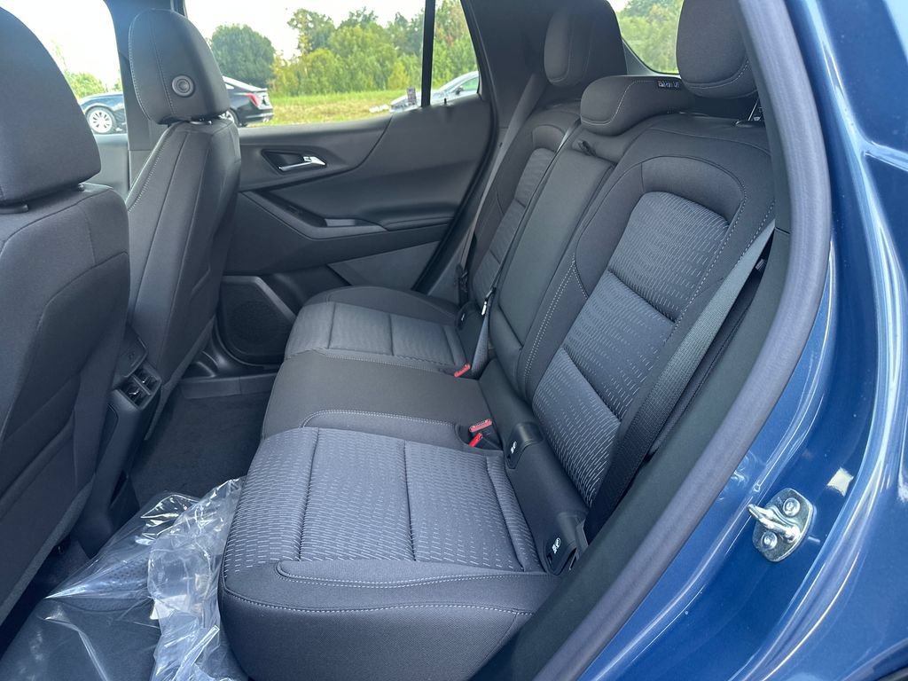 2027 Chevrolet Equinox LT - Photo 14