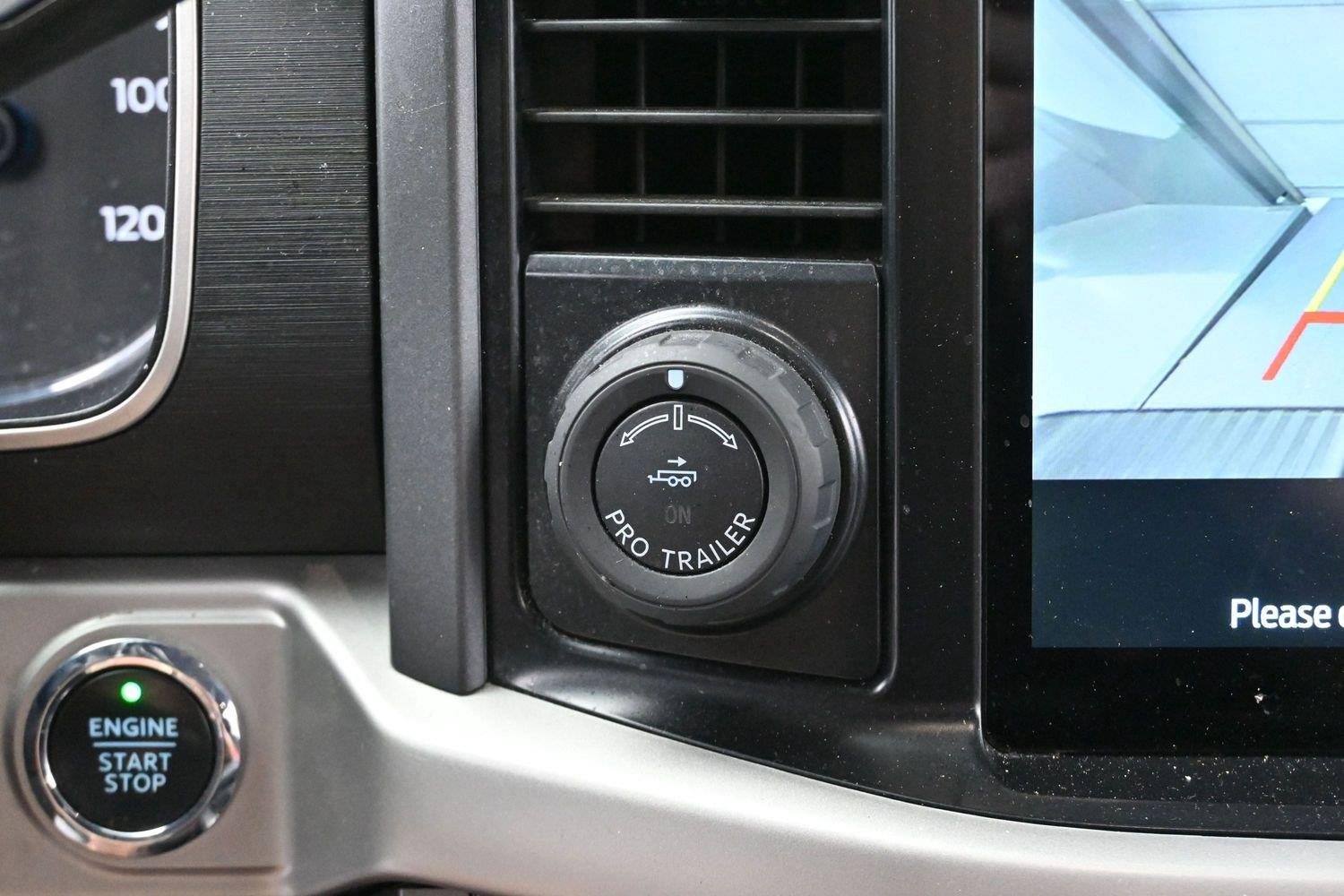 Used 2022 Antimatter Blue Ford XLT image 29
