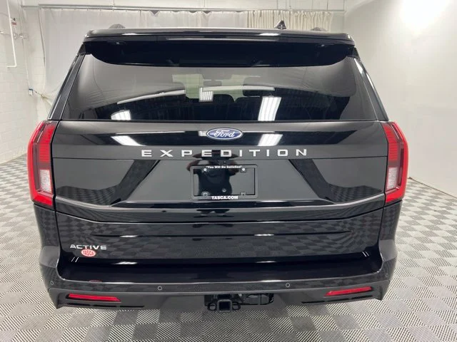 Used 2025 Black Ford Active image 7