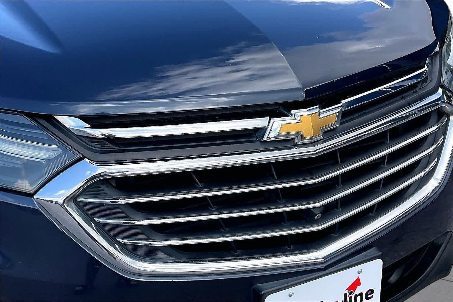 Used 2019 Storm Blue Metallic Chevrolet Premier image 31