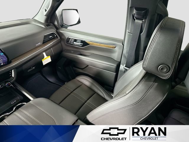 2026 Chevrolet Suburban High Country - Photo 25
