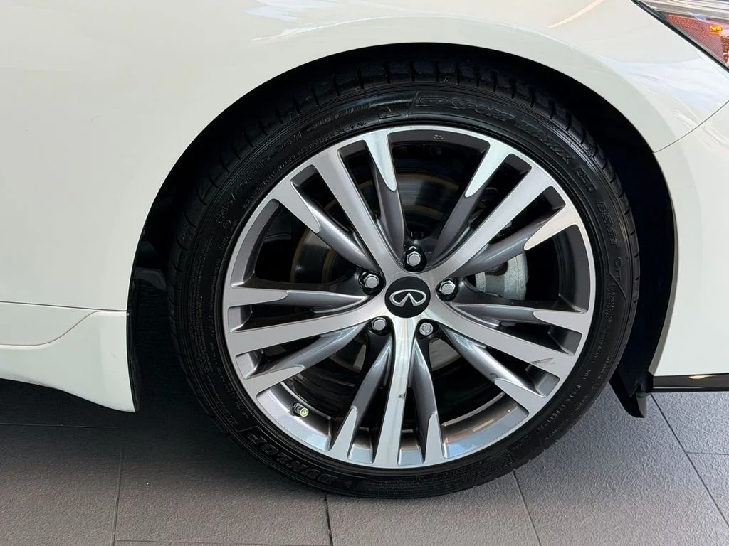 Used 2023 White INFINITI SENSORY image 8
