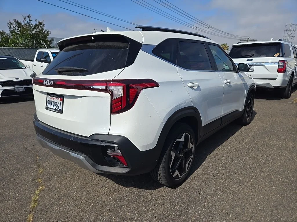 Used 2024 White Kia EX image 7
