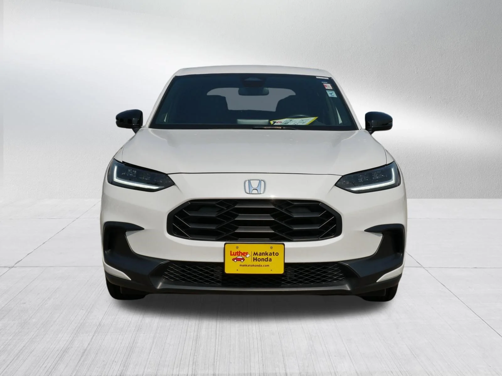 Certified Used 2024 Platinum White Pearl Honda Sport image 2