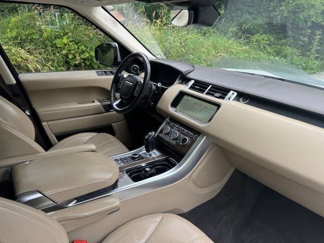 Used 2017 Fuji White Land Rover 3.0L V6 Supercharged HSE image 19