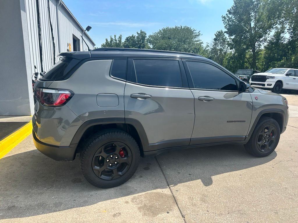 Used 2022 Gray Jeep Trailhawk image 7
