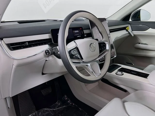 2025 Volvo EX90 Plus - Photo 7