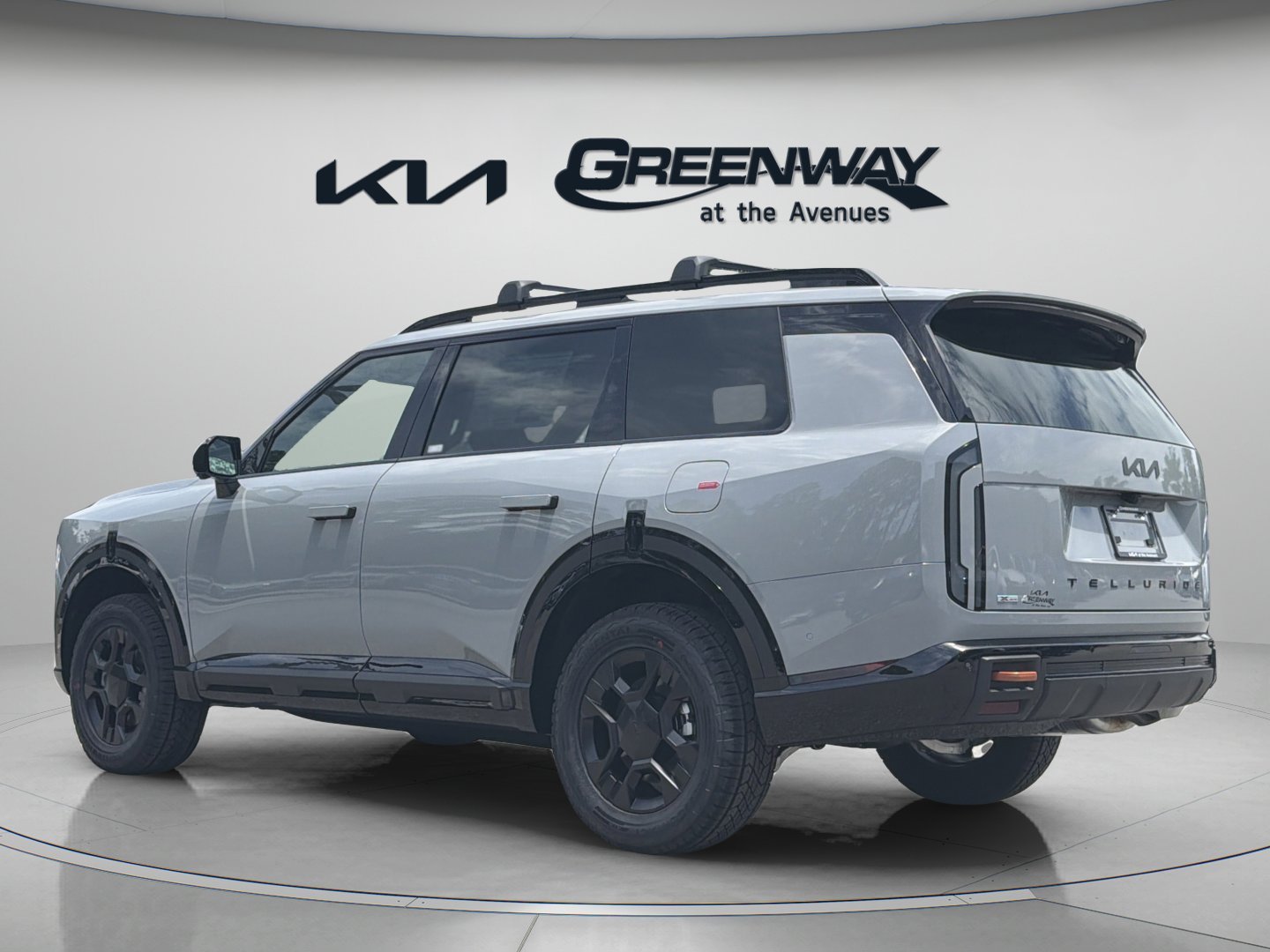New 2027 Wolf Gray Kia X-PRO SX image 3