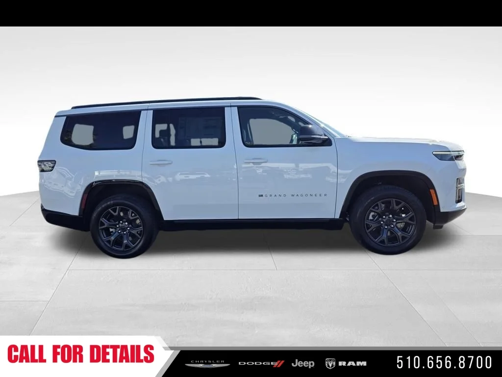 New 2026 Bright White Clear-Coat Exterior Paint Jeep Limited Altitude image 4