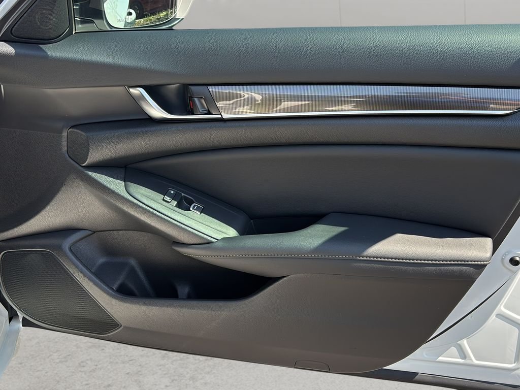 2022 Honda Accord Hybrid Sport - Photo 37