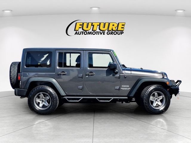 Used 2016 Gray Jeep Unlimited Sport image 3