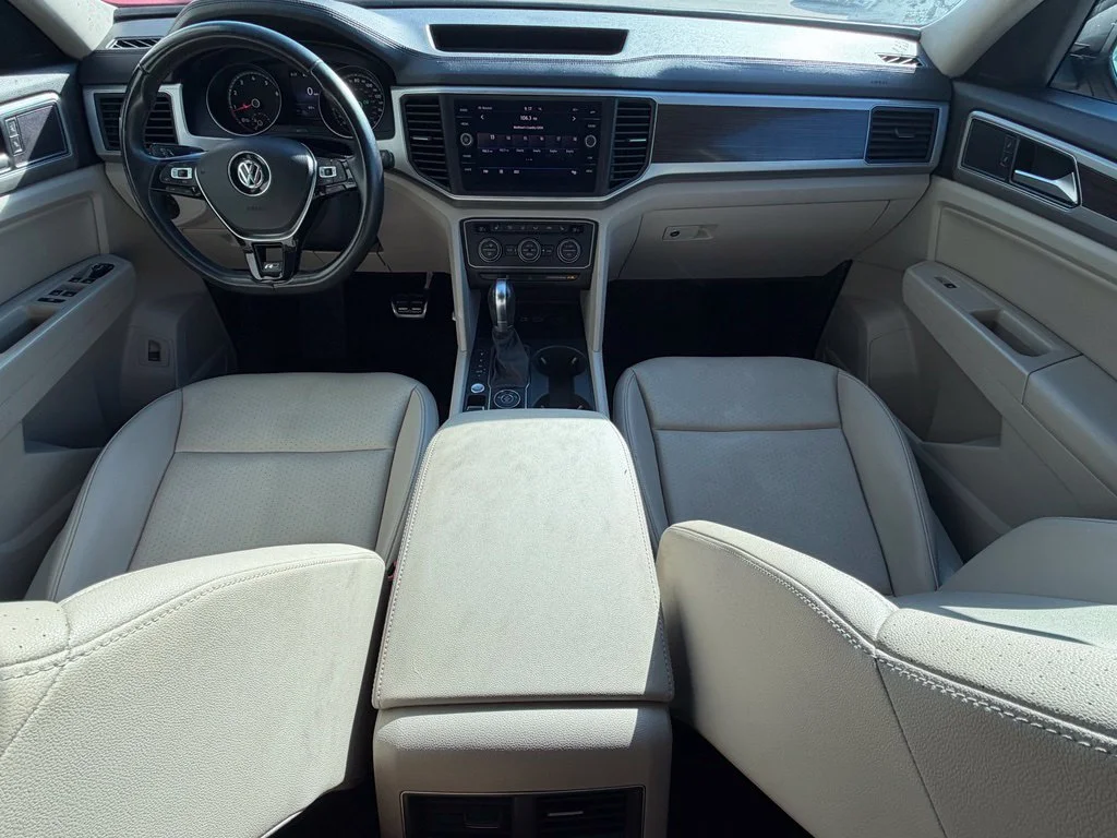 Used 2019 Black Volkswagen 3.6L V6 SE image 5