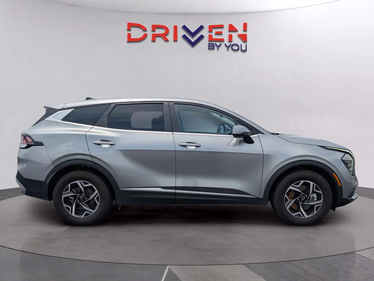 Used 2025 Steel Gray Kia LX image 6