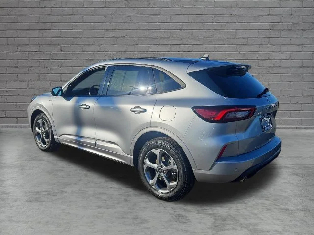 Used 2023 Silver Ford ST-Line image 3