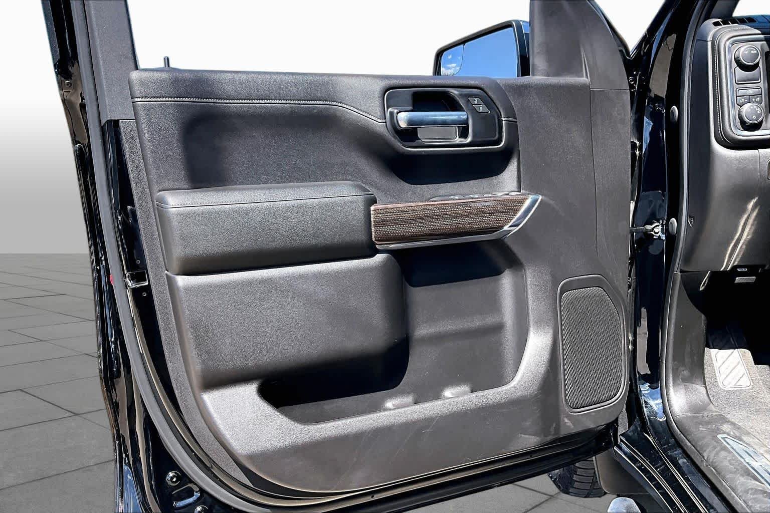 Used 2020 Black Chevrolet LT image 22